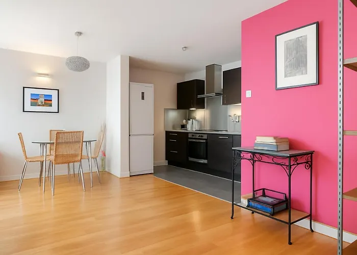 Prosperity House Varşova